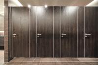 WC-Trennwandsystem NiUU von KEMMLIT - Sanitärtrennwand für hochwertige und individuelle WC-Räume
