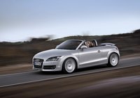 Neuer Audi TT fährt auf RFT-Reifen von Bridgestone