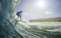Know your Stoke: Garmin launcht seine erste Sport-Smartwatch für Surfer