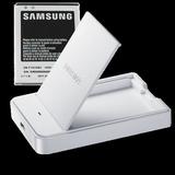 Samsung GALAXY Camera: Bis zum 31. Dezember ein Zusatz-Akku und eine Akkuladestation gratis!