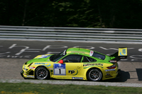 24h-Rennen am Nürburgring: Doppelsieg für KW competition mit Manthey und Zakspeed !