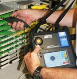 Professionelle LWL-Stecker-Inspektion und Reinigung direkt vor Ort