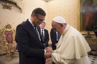 Neue Beleuchtung des Petersdoms nimmt Gestalt an