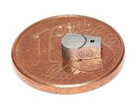 AT/128/V - Piezoelektrischer Miniaur- Beschleunigungsaufnehmer, nur 0,19 Gramm und bis zu 185°C Arbeitstemperatur