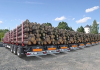 25 Holzauflieger übergeben