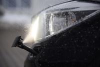 TÜV SÜD: Schmutz schluckt schnell 80 Prozent Scheinwerferlicht