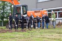 Symbolic first cut of the spade to expand production at the Renchen site