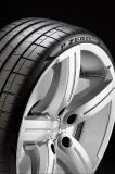 Performance und Sicherheit inspirieren die Entwicklung der 78 Reifen-Homologationen von Pirelli für die BMW 8er-Reihe