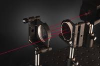 UltraFast Innovations und Edmund Optics® ermöglichen durch Partnerschaft globalen Zugang zu hochpräzisen Laseroptiken