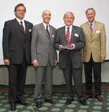 EDA-Medaille 2004 an Professor Schmid und Auslobung des EDA-Achievement Awards 2004