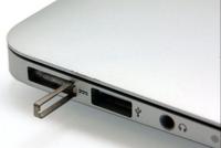 MacRing hält MagSafe2 Stecker fest