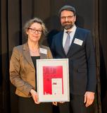 Deutscher Bildungspreis 2016: TÜV zeichnet Compass Gruppe mit Exzellenzsiegel aus