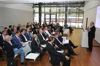 FIR engagiert sich im neu gegründeten Center Smart Services