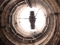 Mit gehobener Technik von Alfatec wachsen Windkraftanlagen sicher in die Höhe