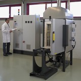 Porentief innovativ / Neuer Quarz-Sinterwerkstoff mit breitem Anwendungsspektrum
