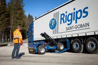 PALFINGER BM 214 im Einsatz für SF Logistik
