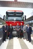 Die zwei letzten Renault Magnum rollen von der Fertigungslinie in Bourg-en-Bresse