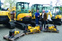 15 neue Hydraulikhämmer für M&V Veit Baumaschinen