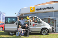 Nach RUN FOR CHARITY: Renault Trafic für Familie mit behindertem Sohn