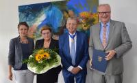 Hessischer Verdienstorden für Hans-Jürgen Schneider