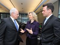 Einzigartige Kooperation: Börse Stuttgart und Kultusministerium stellen erstmalig Lernmaterialien über Finanzwissen für Schüler vor