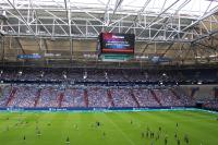 Hisense: Europas größter Videowürfel feierte spektakuläre Premiere in der VELTINS-Arena