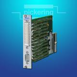 High Density Multiplexer von Pickering Interfaces für den Test von Blitzschlagschutzkomponenten in Flugzeugen