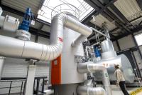 Neuer Kessel für stabile Netze und grünen Strom