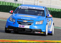 ATS beginnt das neue Jahr mit einem Paukenschlag im internationalen Motorsport