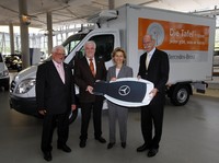 500ster Mercedes-Benz Transporter für die Tafeln