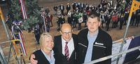 EDUR-Pumpen feiert Richtfest