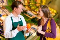 Studie zum Supermarkt der Zukunft: 80 Prozent der Bundesbürger möchten auch künftig von Menschen bedient werden