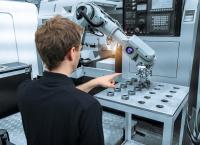 Fraunhofer HHI zeigt auf der Hannover Messe Interaktions-Komponenten für die berührungslose Mensch-Maschine-Operation