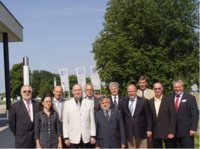 Drei neue Sachverständige im IHK-Bezirk: Industriefußböden, Thermoformanlagen und Unternehmensbewertung