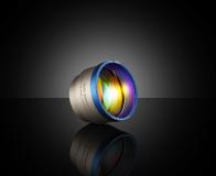 Edmund Optics® soutient l’accès mondial aux objectifs F-Theta de Jenoptik
