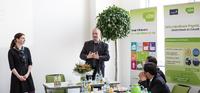 Philippinischer Energieminister Carlos J. Petilla zu Gast bei e2m