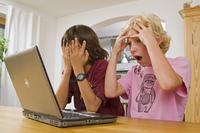 Kinder im Internet: 28 Prozent der deutschen Eltern haben keine Kontrolle über die Aktivitäten ihrer Kinder im Netz