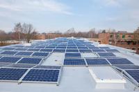 AS Solar Projekte errichtet Solarstromanlage auf Kinderkrankenhaus