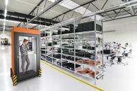 Mobile Arbeitskabinen ermöglichen smarte Integration von digitaler Arbeitswelt und industrieller Produktion