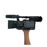 Panasonic stellt den AG-HMC151E Tapeless Professional AVCHD Camcorder vor