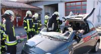 Hitachi Automotive Systems unterstützt junge Feuerwehrleute des Kreisfeuerwehrverbandes Erding e.V. bei der Ausbildung