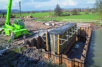 Nouveau pont enjambant la rivière Saale près de Hammelburg