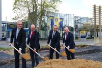 Hengst stellt sich für die Zukunft auf