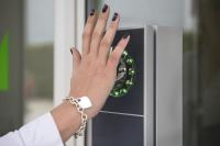Technologiesprung bei Handvenenerkennung INTUS 1600PS-II für hochsichere Zutrittskontrolle mit Biometrie