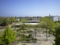 Turnhalle plus X - Bolzplatz auf dem Dach