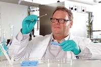 Künstliche Hornhaut ArtCornea® - Internationale Auszeichnung für Fraunhofer-Forscher