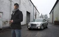 Der Chrysler 300C Touring ist ständiger Begleiter des Sängers Tino Oac