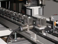 Kompaktes RFID-System mit IO-Link-Schnittstelle