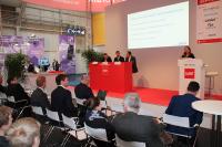 Experten diskutieren auf der CeBIT 2017 die Anforderungen von Industrie 4.0 und Personalarbeit 4.0 an den Mittelstand