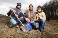 Freiwillige packten für Klimawald selbst an